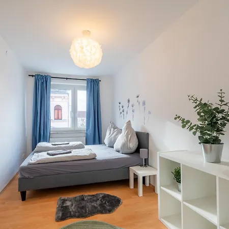 Apartment Yes 3-room - Location No4 *